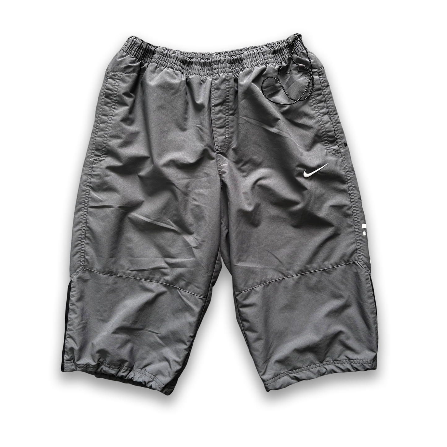 Nike shorts (M)