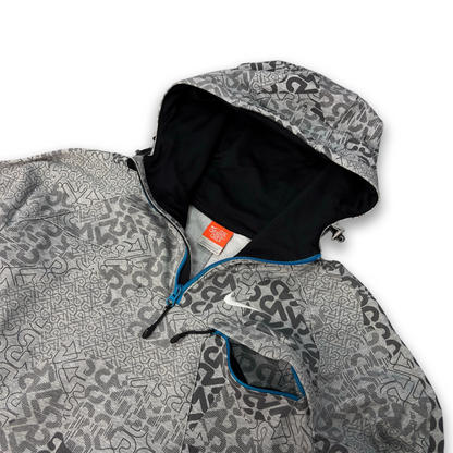 Nike Hoodie (L)