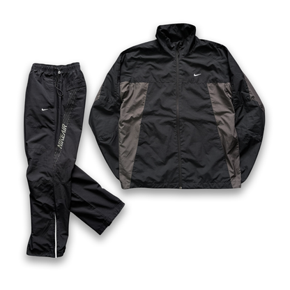 Nike Tracksuit (L)