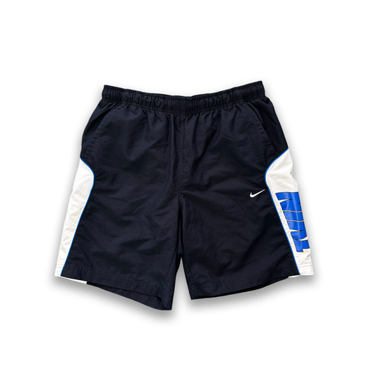 Nike shorts (M)